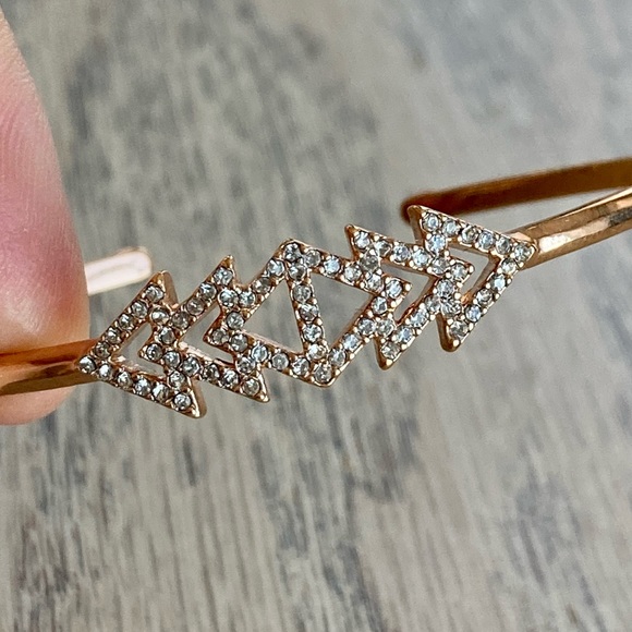 Stella & Dot Pave Triangle Cuff - Rose Gold - Picture 2 of 6